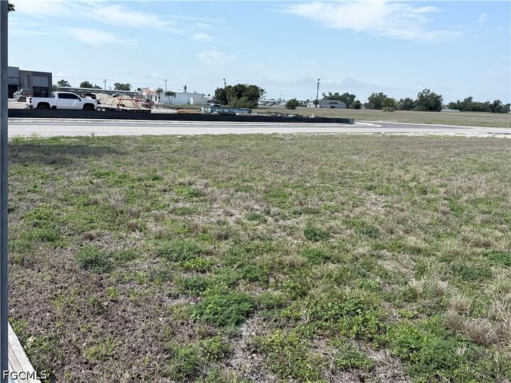 Property Photo: 1107 NE 7th Street FL 33909