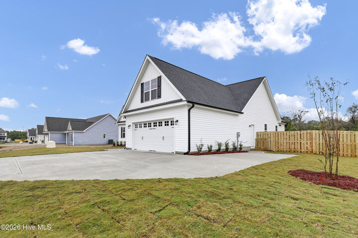 Property Photo: 466 Bellows Lane NC 28457