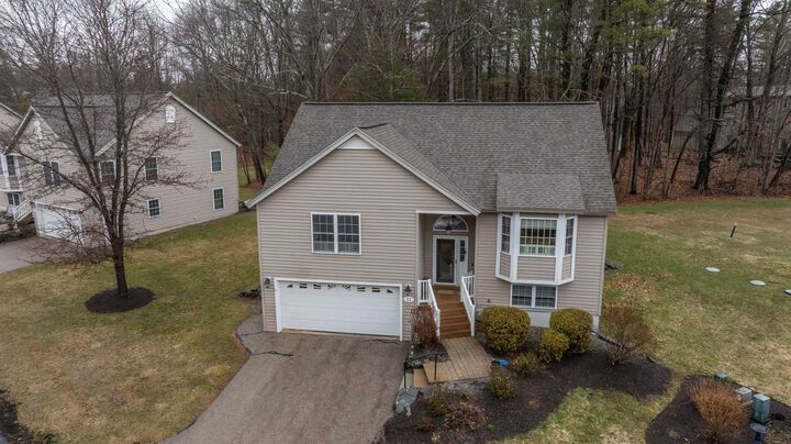 Property Photo:  11 Blueberry Lane  NH 03827 