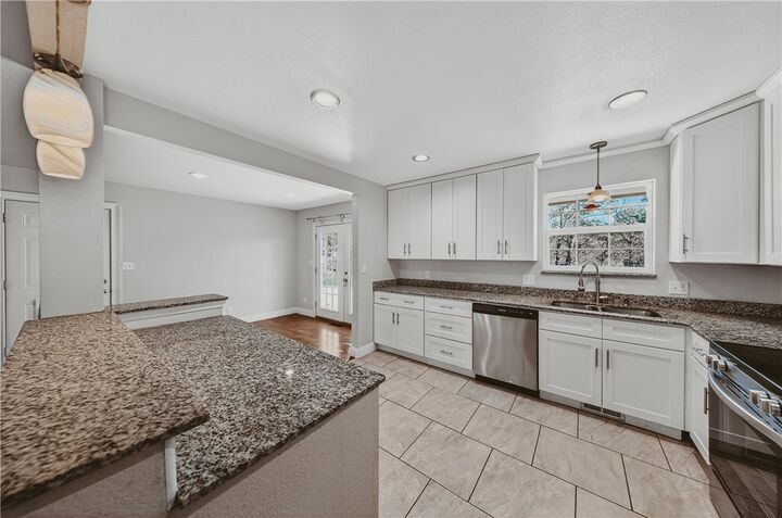 Property Photo: 8512 Pine Ridge Drive AR 72756