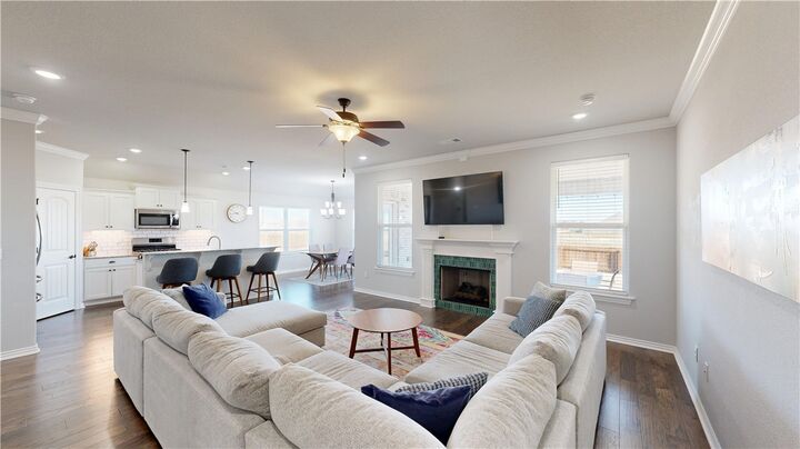 Property Photo:  4394 W Barhem Drive  AR 72704 