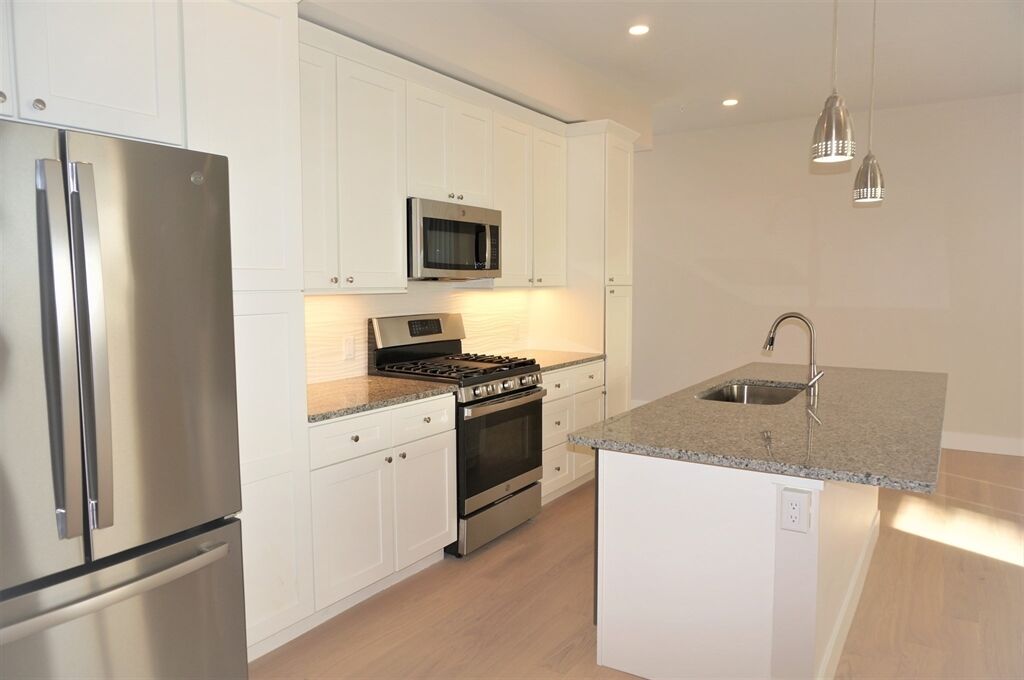 Property Photo: 99 Moody Street #6 MA 02453