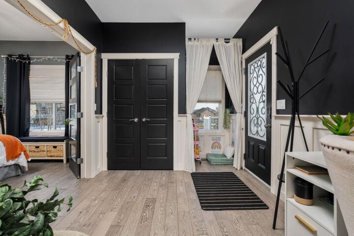 Property Photo: 5215 35 Avenue AB T4V 5H5