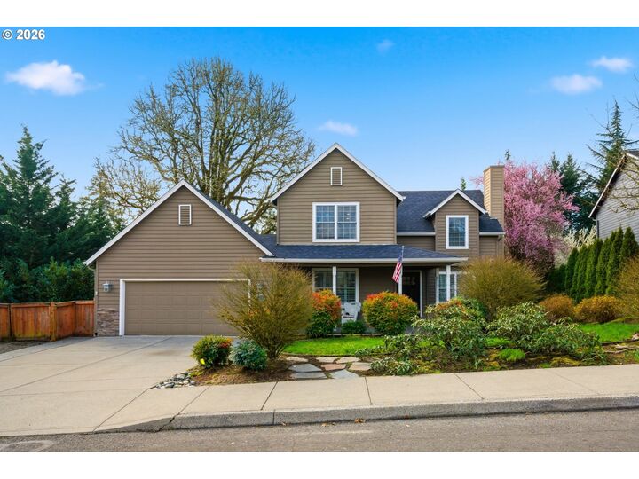 Property Photo:  594 E 5th St  WA 98629 