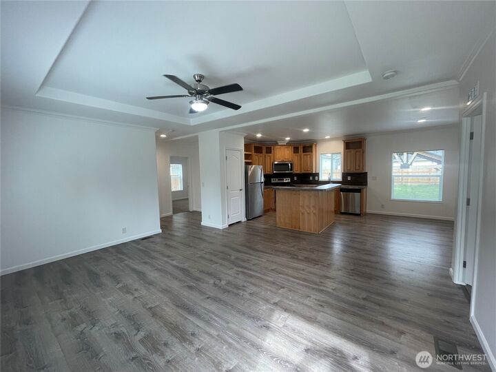 Property Photo:  310 E Wood Lane  WA 98584 