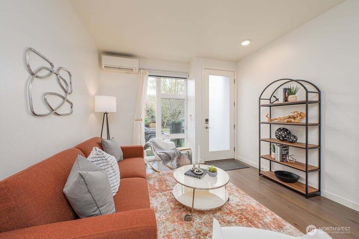 Property Photo:  4354  6th Avenue NW  WA 98107 