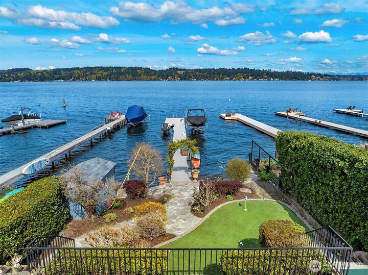 Property Photo:  8772  Sand Point Way NE  WA 98115 