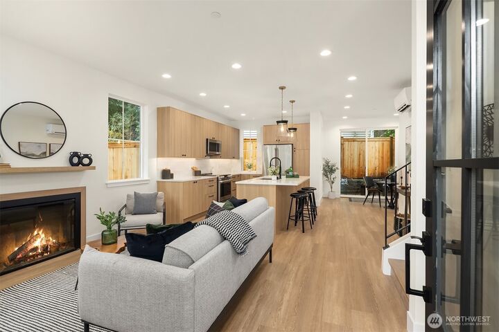 Property Photo:  11812 NE 103rd Place  WA 98033 