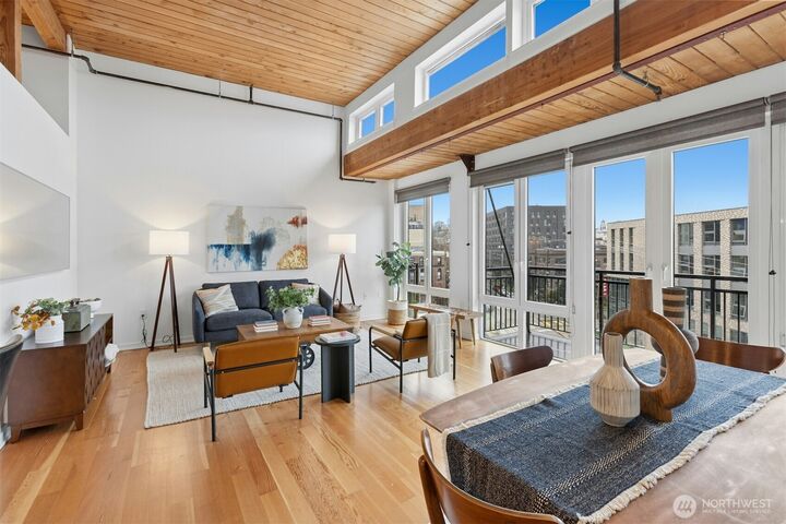 Property Photo:  1408  12th Avenue 508  WA 98122 