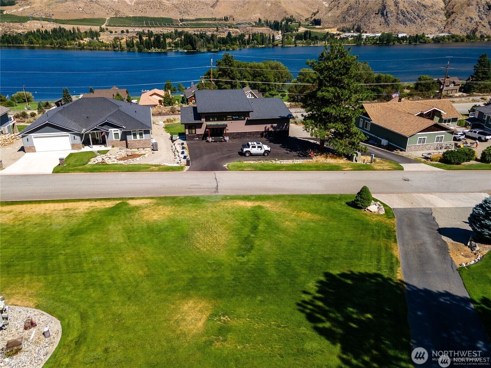 Property Photo: 15307 Lakeview Street WA 98822