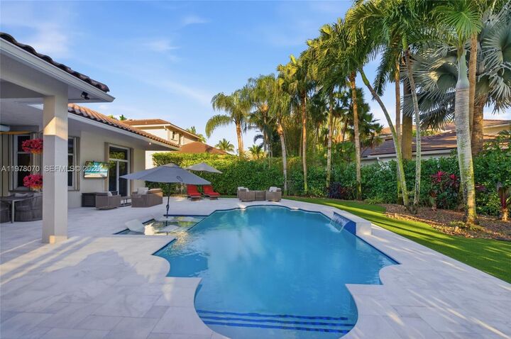 Property Photo: 1397 Victoria Isle Dr FL 33327