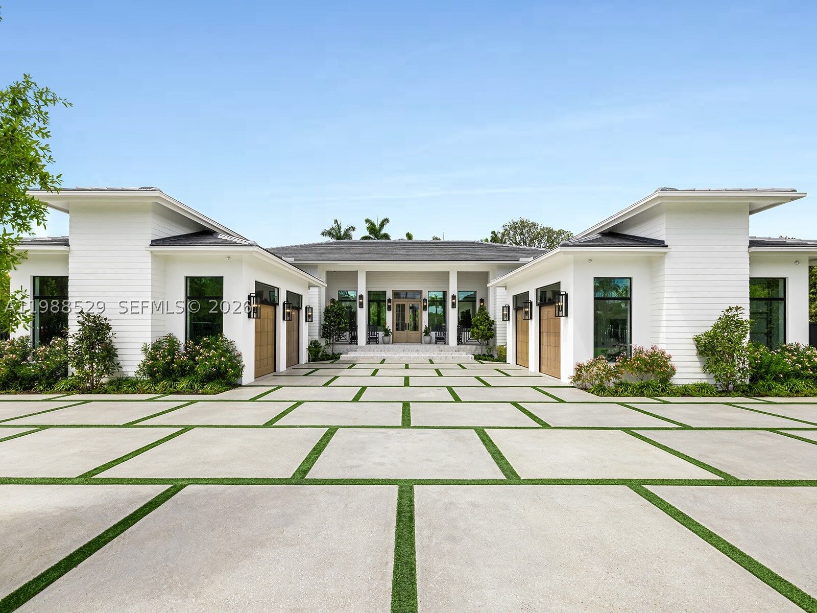Property Photo:  14200 Old Cutler Rd  FL 33158 