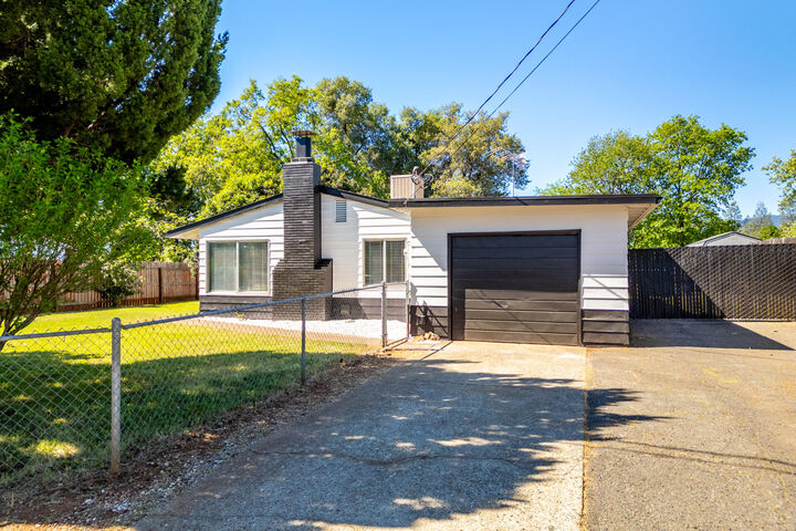 Property Photo: 1140 Eugene Avenue CA 96019