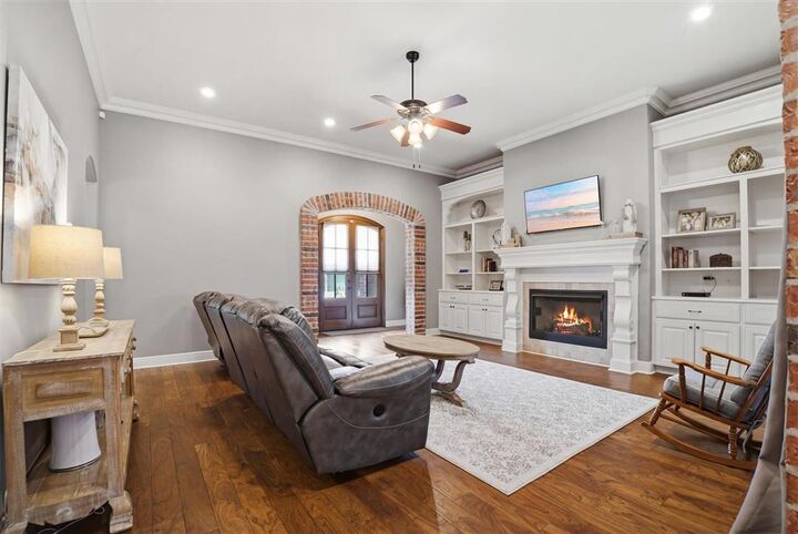 Property Photo: 1534 Tuscany Drive LA 70605