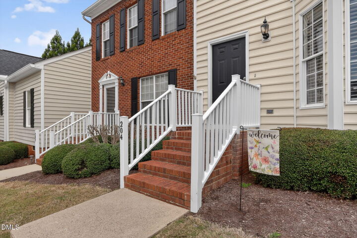 Property Photo:  204 Knightsborough Way  NC 27502 