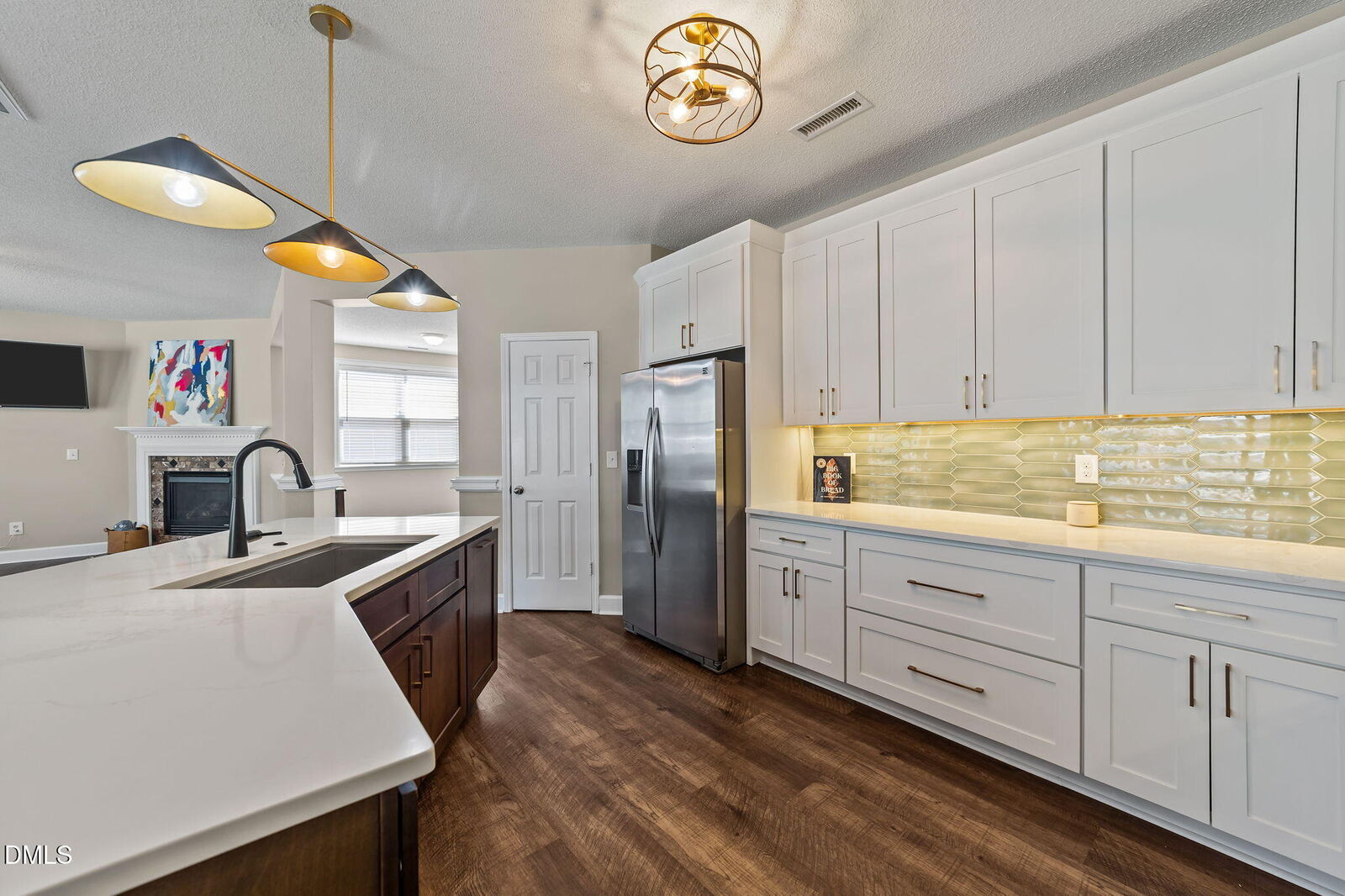 Property Photo:  1812 Devonridge Drive  NC 27526 