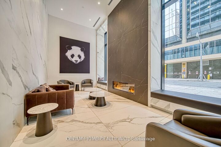 Property Photo:  20 Edward Street 1009  ON M5G 0C5 