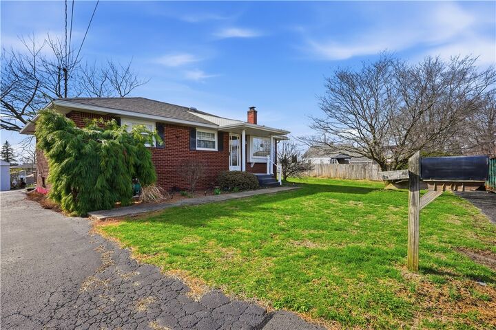 Property Photo:  1701 Truman Drive  PA 15001 