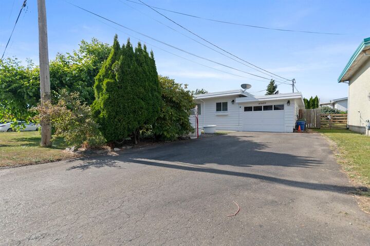 Property Photo:  45603 Reece Avenue  BC V2P 2Z9 