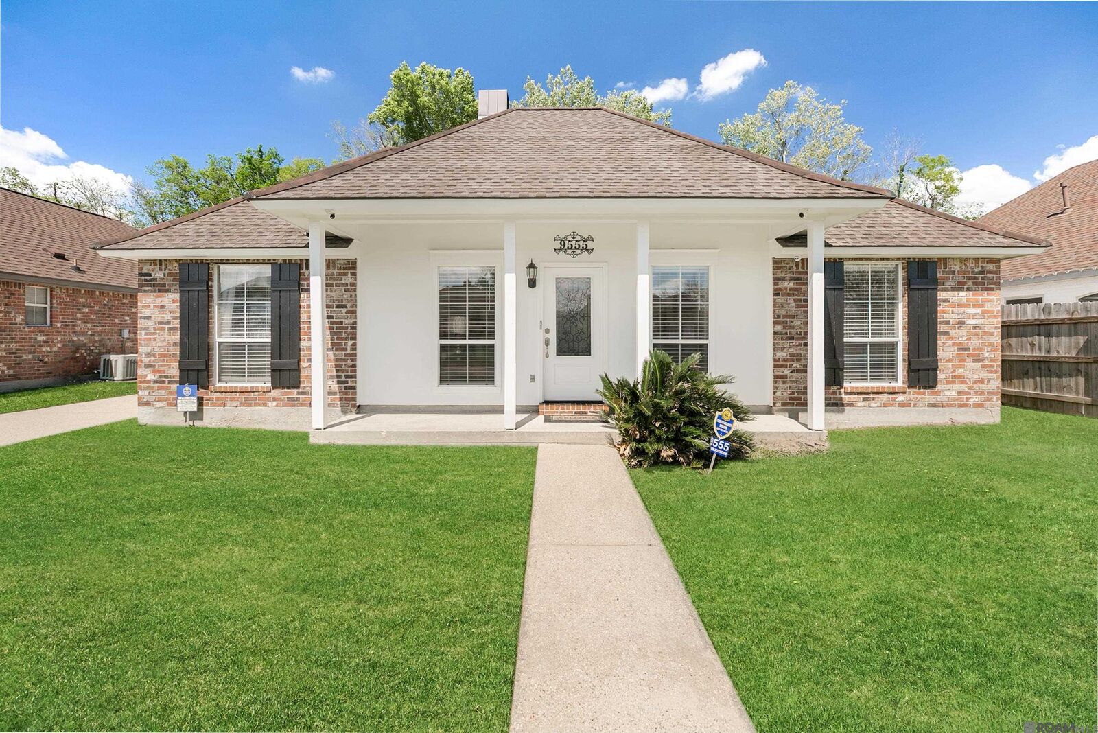 Property Photo:  9555 Old Hermitage Pkwy  LA 70810 