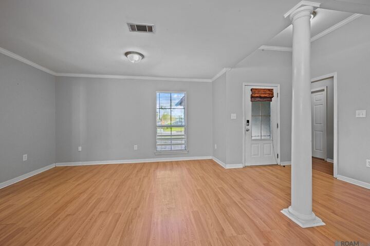 Property Photo:  10942 Woodhaven Dr  LA 70726 