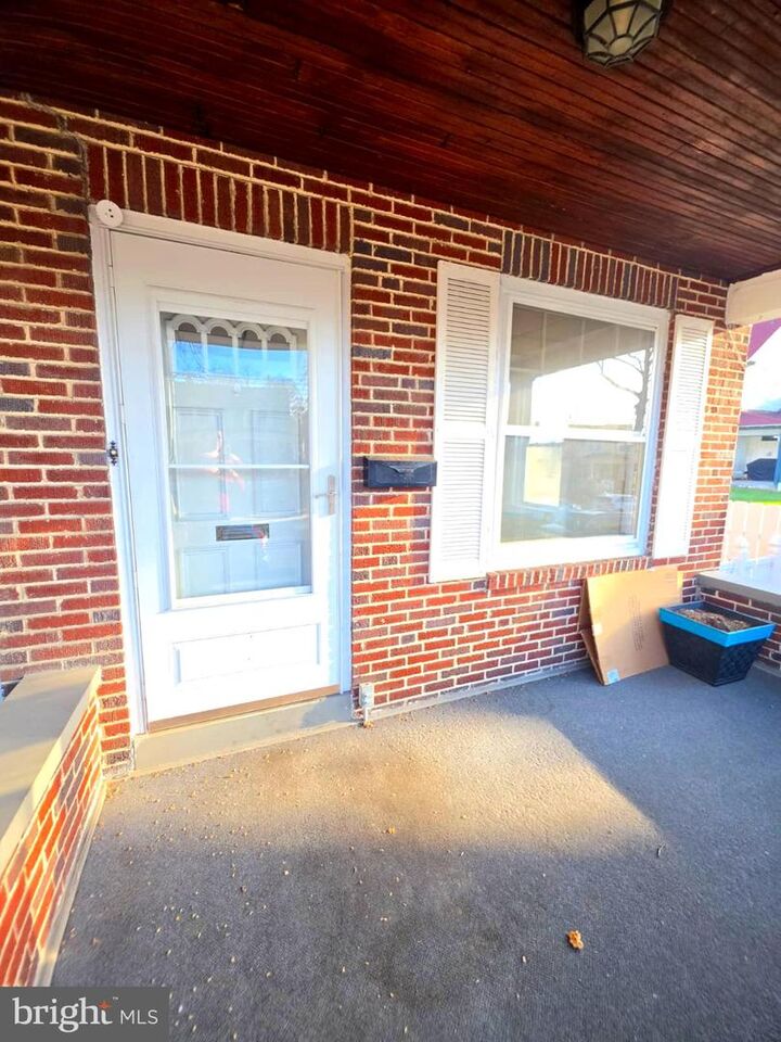 Property Photo: 612 Crescent Avenue PA 19605