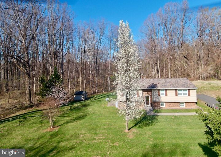 Property Photo: 5632 Red Maple Court VA 20187