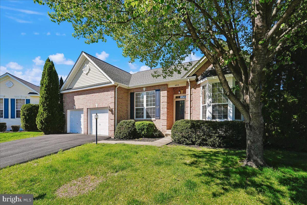 Property Photo:  6854 Averbach Court  VA 20187 