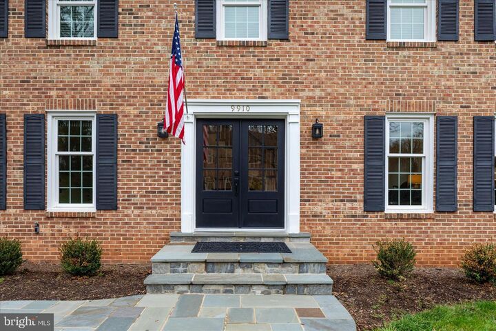 Property Photo:  9910 Chase Hill Court  VA 22182 