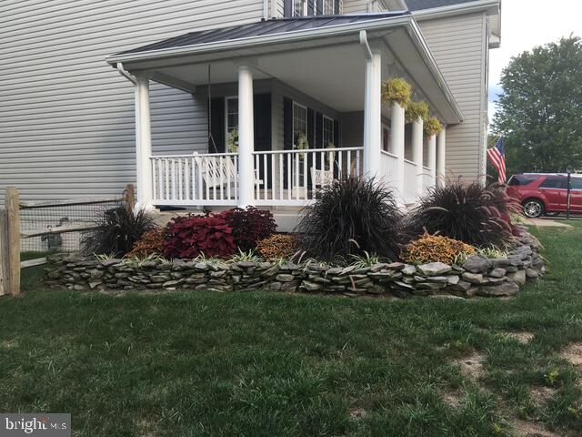 Property Photo:  18714 Drummond Place  VA 20176 