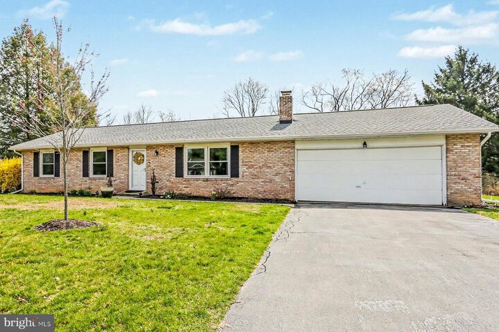 Property Photo: 23 Dewalt Drive PA 17050