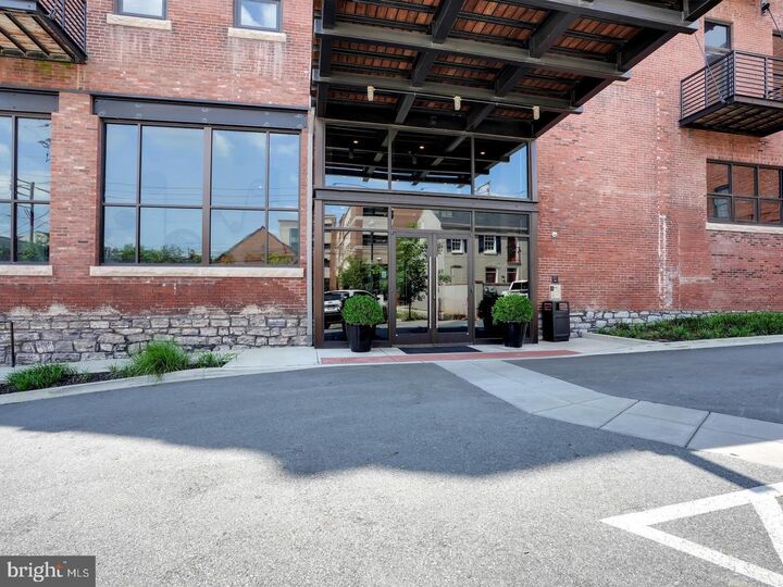 Property Photo: 41 W Lemon Street 308 PA 17603