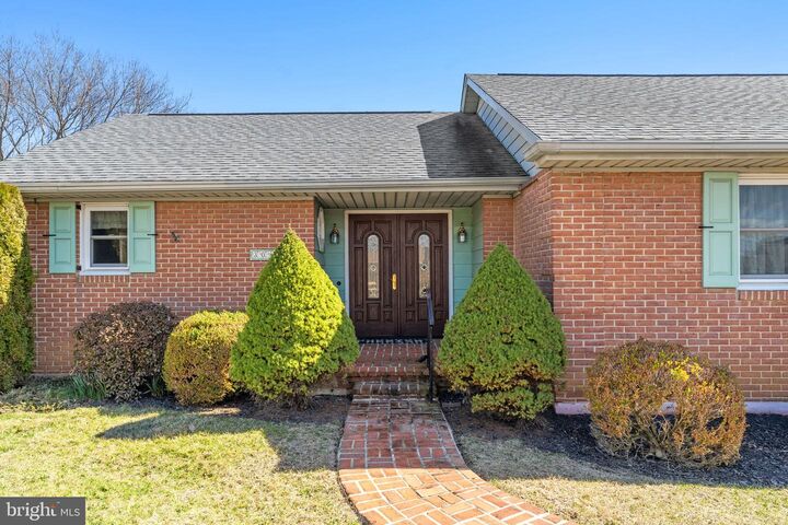 Property Photo:  308 Ridge Avenue  VA 22601 