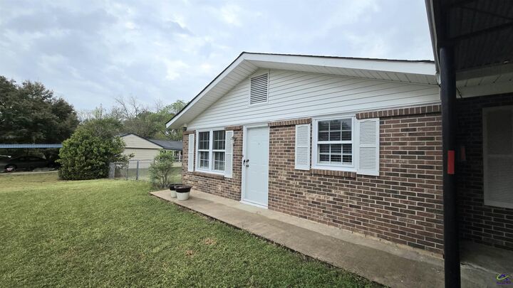 Property Photo: 106 Mason Drive GA 31093