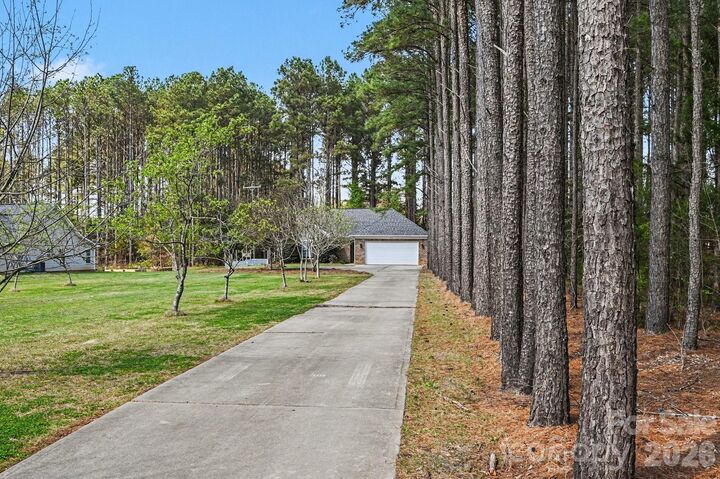 Property Photo: 216 Henson Lane SC 29726