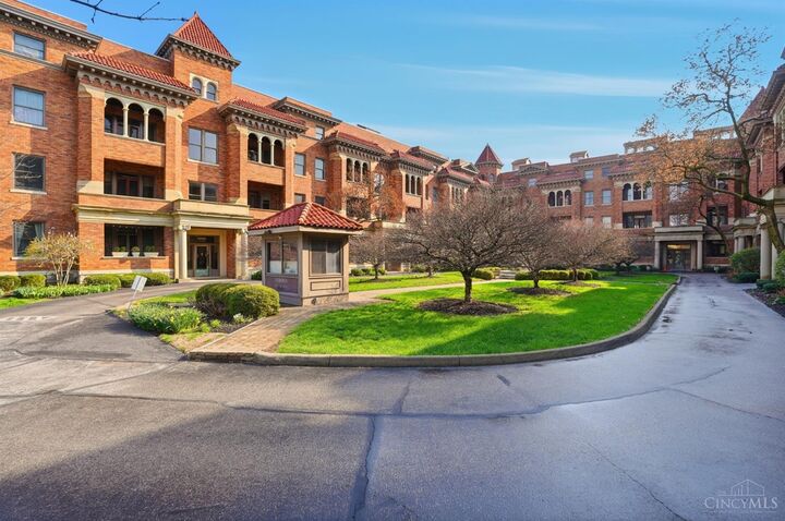 Property Photo: 2356 Park Avenue OH 45206