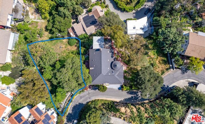 Property Photo: 2890 Belden CA 90068