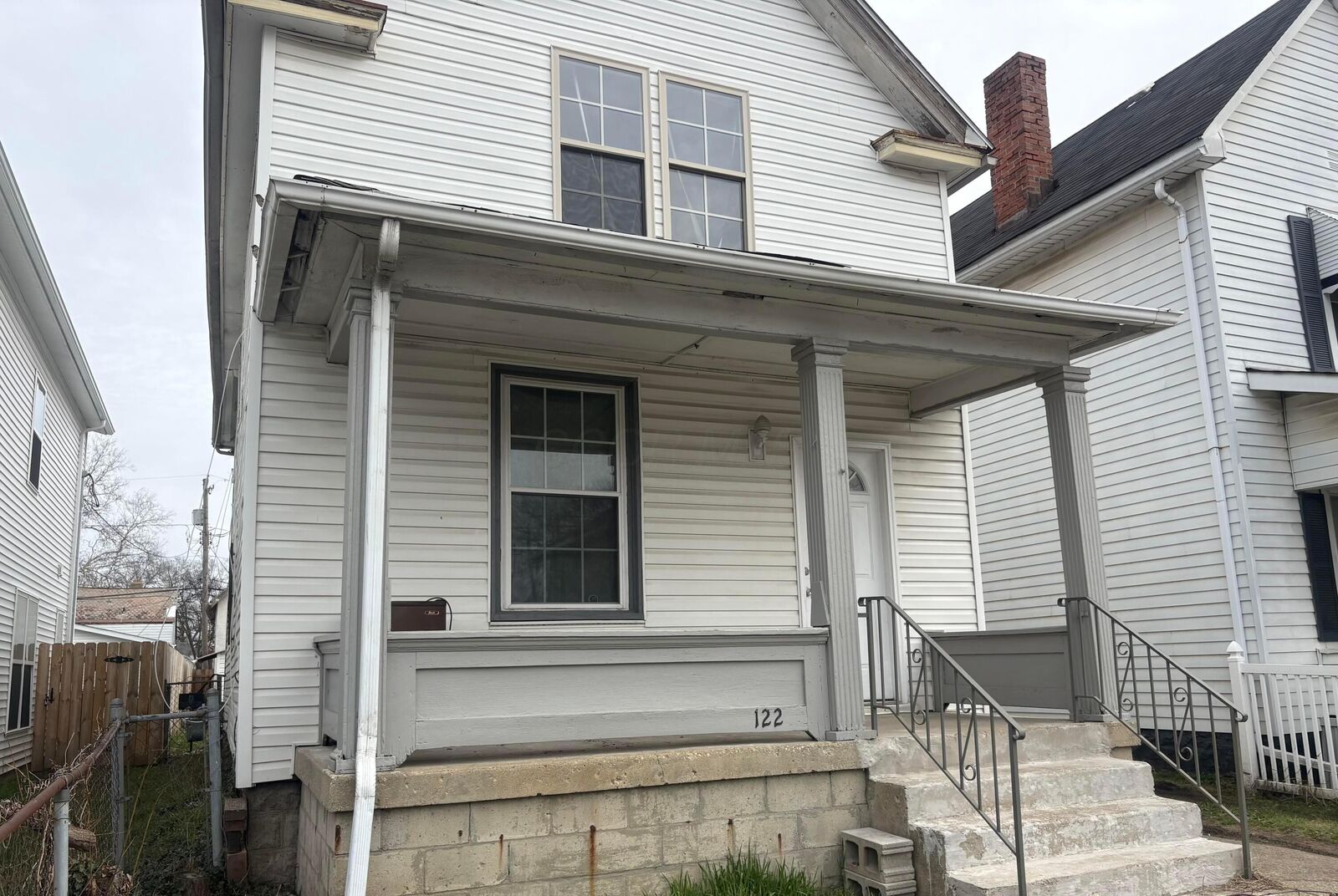 Property Photo: 122 N Central Avenue OH 43222