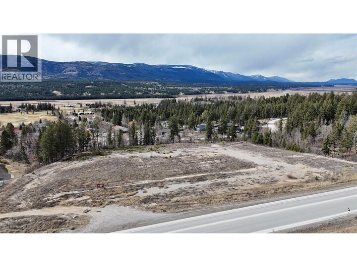 Property Photo:  93/95 Highway  BC V0B 1L1 