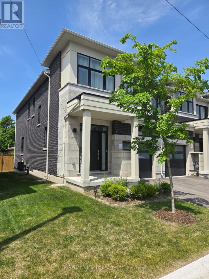 Property Photo:  296 Okanagan Path  ON L1H 0A7 