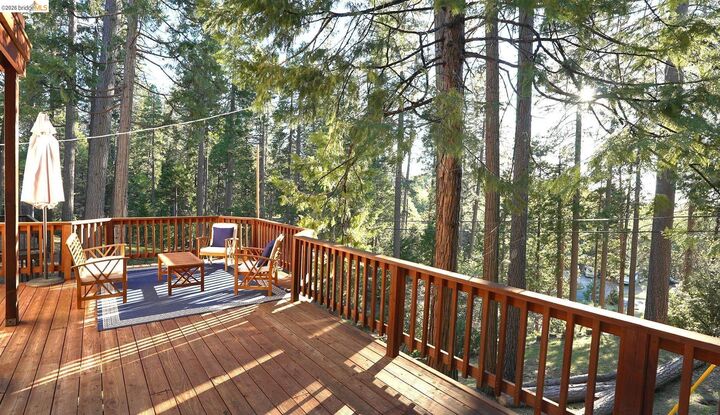 Property Photo: 22912 Sierra Dr CA 95383