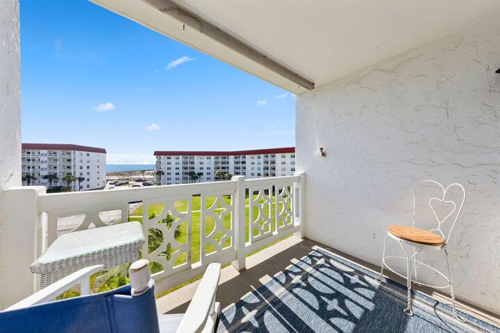 Property Photo: 909 Santa Rosa Boulevard 151 FL 32548