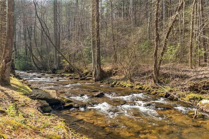 Property Photo:  881 Fox Mountain Road  GA 30522 