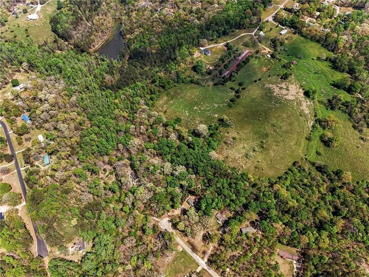 Property Photo:  101 Birch Court  GA 30549 