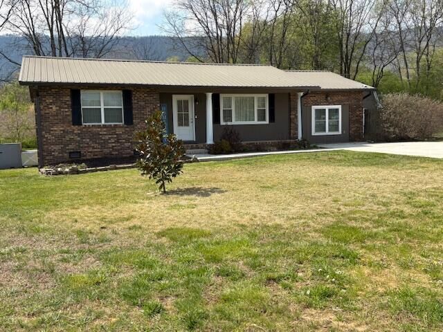 Property Photo:  430 Kelly Street  TN 37397 
