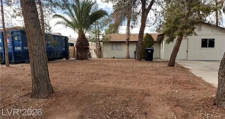 Property Photo:  4341 San Mateo Street  NV 89032 