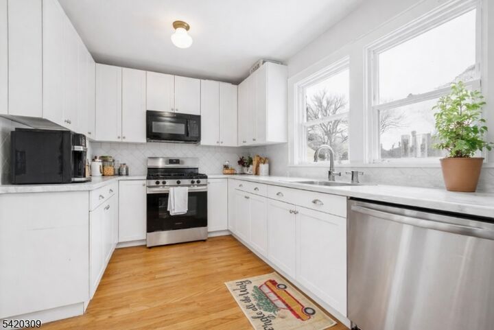 Property Photo:  6 Franklin Ave  NJ 07042 