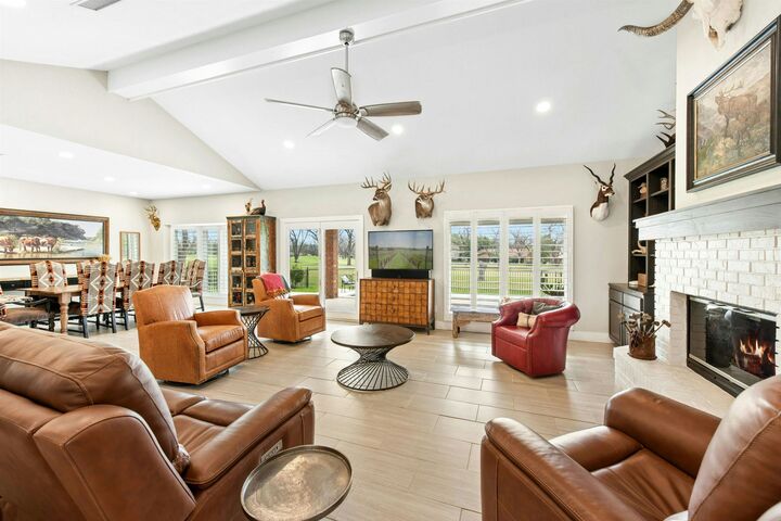 Property Photo: 407 Olympia Fields TX 78654