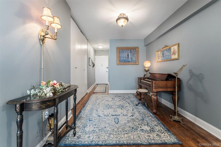 Property Photo:  360 Westchester Avenue 305  NY 10573 