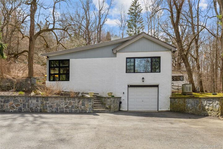 Property Photo:  241 W Mt Airy Road  NY 10520 
